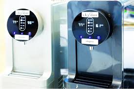 رائد أعمال إماراتي يبيع ماء من الهواء الاقتصادي السوق المحلي البيان