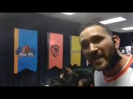 WHY WON'T MY TEAMMATE HUG ME :(