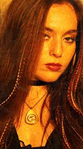 Noah Kahan besøgte Saturday Night Live sidste måned med sit nummer 'Stick  Season' 🪵🤎 Lyt her: noahkahan.lnk.tt/--StickSeason