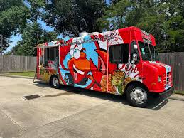 PEEWEE'S CRABCAKES Food Truck — Restaurant food truck in New Orleans, Louisiana
