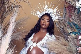 Pearl modiadie might have broken up with her baby daddy but she still considers him the best dad in the world for their son. Pearl Modiadie Shows Off Her Baby Bump For The First Time The Citizen
