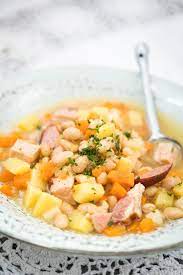 Weisse Bohnen Eintopf Mit Kasseler Und Cabanossi Rezept Weisse Bohnen Rezept Kassler Rezept Bohnensuppe Rezept