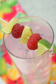 Raspberry Lemonade Moscato Wine Spritzer