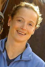 Isabell werth (* 21.juli 1969 in issum) ist eine deutsche dressurreiterin.sie ist siebenfache olympiasiegerin mit insgesamt elf olympischen medaillen (7× gold; Isabell Werth Wikipedia