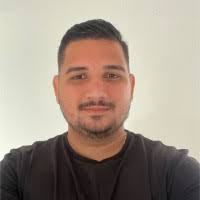 30+ perfis com “Benjamin Carvalho”