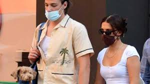 Millie bobby brown and bon jovi's son, jake bongiovi, made their public debut as a couple thursday, affectionately. Cxow0rbkavijlm