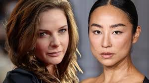 'Full on': Actresses spotted kissing in street - News.com.au