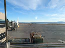 ついにパタゴニア！】flybondiでエルカラファテへ。そしてそのままエルチャンテンへバス移動【空港泊】 | 月12万円で世界一周してみた。