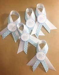 These Small Guest Pins Are Perfect For Any Baby Shower Addition Can Be Pinned To Prendedores Para Baby Shower Cajitas Para Baby Shower Distintivos Baby Shower