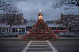 Maybe you would like to learn more about one of these? Christmas On Cape Cod Your Guide To Holiday Strolls And Tree Lightings Capecod Com