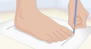 If you look in the mirror, it should be the part of your torso that thins slightly, generally right above your belly button.2 x research source if you're still having trouble finding your waist, slightly. Easy Ways To Measure Your Waist Without A Measuring Tape 8 Steps