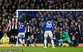 It is also the first time in premier league history that the magpies have. Everton 2 2 Newcastle Magpies Score Two Goals In Stoppage Time To Salvage Unlikely Draw Daily Mail Online