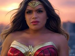 Artistas femeninas como “LA MUJER MARAVILLA” Según nuestra IA ✨🦸🏾‍♀️