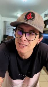 Chismesito: La Historia de Kenneth Rojas