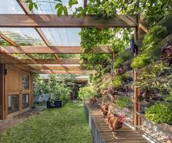 Jardinage Decouvrez Les Tendances En Matiere De Jardinage Pour 2018 En 2020 Treillis Jardin Jardins Jardinage En Serre