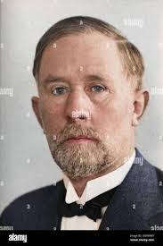 Fred Hess's Instagram, Twitter & Facebook