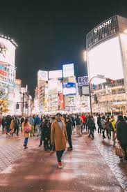 Exploring The Famous Shibuya Crossing And Dancing Robots In Tokyo Japan Shibuya Crossing Tokyo Travel Japan