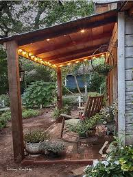 Jennys Gartenhaus Aufgedeckt Lebender Jahrgang Pergola Pergola With Roof Backyard Gazebo