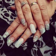 Deep conditioning hair mask with any €43 spend on briogeo. 25 Alluring Lipstick Nail Designs For The Daring Wild About Beauty