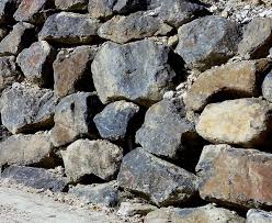Why are we brisbane's number 1 choice for boulder wall construction? Rock Retaining Wall Builder Gold Coast By Wise Rockscapes