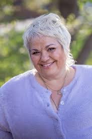 Tricia Hinds's Instagram, Twitter & Facebook