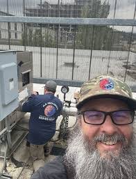 Carl Cage's Instagram, Twitter & Facebook