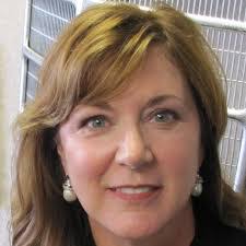 Holly Perkins's Instagram, Twitter & Facebook