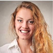 Nadia Cox's Instagram, Twitter & Facebook