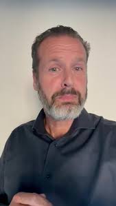 Ben jij ook een verkoper die zijn of haar klanten eenmalig ziet? ,  #onehitwonder #improvesalesacademy #daretoimprove #salestraining  #verkooptraining #sales #salestips