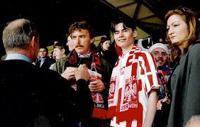 Krzysiek stanowski wkracza w świat quizu o starych słowakach. Kurde Ile Taki Stanowski Na Tym Weszlo Terasz Hbkwowo Wykop Pl