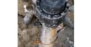 فلتر المياه اكسترا بيور من تانك مع 2 زجاجة ثلج من تانك أزر. Ø´Ø±ÙƒØ© Ø§Ù„Ù…ÙŠØ§Ù‡ Ø§Ù„ÙˆØ·Ù†ÙŠØ© Ù…ØµÙˆØ± ÙÙŠØ¯ÙŠÙˆ Ø§Ù„Ø´Ø±Ù‚ÙŠØ© ØªØ¹Ø¯Ù‰ Ø¹Ù„Ù‰ Ø´Ø¨ÙƒØ© Ø§Ù„Ù…ÙŠØ§Ù‡ ØµØ­ÙŠÙØ© Ø§Ù„Ù…ÙˆØ§Ø·Ù† Ø§Ù„Ø¥Ù„ÙƒØªØ±ÙˆÙ†ÙŠØ©