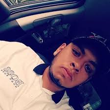 Aron Lopez (@AaroncaR56)