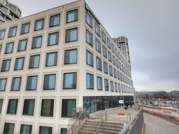 Year built 2007 year renovated 2012 check in time 3:00 pm check out time 12:00 pm number of floors 5 total number of rooms 154 chain comfort inn chain website Holiday Inn Express Munich City West Pay For 3 Star Get 5 Stars