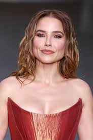 Sophia Bush and Ashlyn Harris Do 80s Power Beauty at the Prelude to the  2024 Olympic Games | Vogue