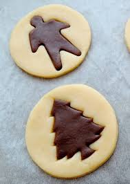 Biscuits Etoile Vanille Et Chocolat La Petite Patisserie D Iza Biscuit De Noel Chocolat Vanille Sables De Noel