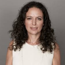 Tania Waters's Instagram, Twitter & Facebook