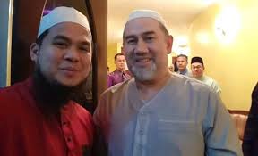 Al fadhil ustaz ebit lew penceramah bebas. Masyaallah Banyak Saham Akhirat Ustaz Ustaz Ebit Lew Bantu Individu Peluk Islam My Info Maya