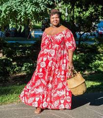 Whether it's a backyard wedding or a black tie affair, shop the latest selection of wedding guest dresses that are perfect for the special occasion. Apple Body Shape Guidelines On How To Dress The Apple Body Shape