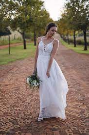 Rebecca Ingram Seraphina Preowned Wedding Dress Save 35 Wedding Dresses Preowned Wedding Dresses Dresses