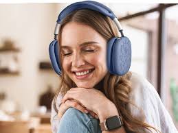 Amazon.com: DaQin Floral Engraved Case for AirPods Max, Anti-Scratch Ear  Pad & Headband Protector, Soft Silicone Accessory, Dark Blue : Electronics