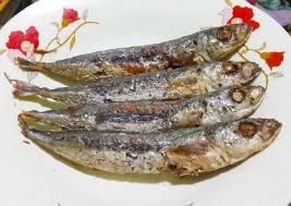 Kembung termasuk ikan pelagis kecil yang memiliki nilai ekonomis menengah, sehingga terhitung sebagai komoditas yang cukup penting bagi nelayan lokal. Resep Ikan Pindang Cue Layang Goreng Oleh Aisha Cookpad