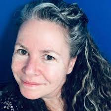 Lynne Stover's Instagram, Twitter & Facebook