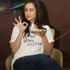 Anne hathaway, julie andrews, hector elizondo and others. Cute Shraddhakapoor Queen Barbie Pretty Princess Mylove Janu Babu Cute Love Likeforlikes Cute Shraddha Kapoor Cute Shraddha Kapoor Sraddha Kapoor