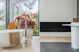 Modern Frontline Beach Villa In Marbella Spain In Marbella Spain For Sale Marbella Luxury Homes Luxury Property