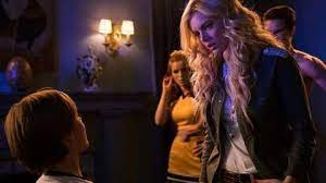 The first preview of legends and babysitter was revealed on september 17, 2009 during spike tv's gttv presents halo 3: The Babysitter 2017 Film Trailer Kritik