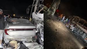Buscan en NL a familiares de menor que sobrevivió a choque donde murieron 4 personas en carretera Matamoros-Re