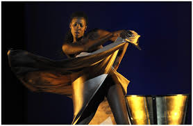 Valencia james is a barbadian freelance performer, maker and researcher interested in the intersection between dance, theatre, technology and activism. Valenciajames Com