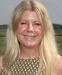 Lynnae Brown's Instagram, Twitter & Facebook