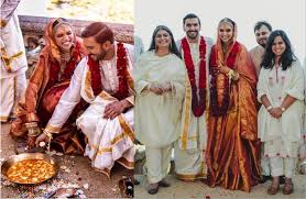 18 Ideas To Steal From Deepika Ranveer S Wedding Urbanclap Indian Wedding Photography Poses Indian Wedding Photography Indian Wedding