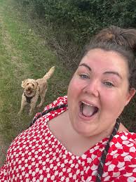 you can't park there, mate. Good station road 😮😮